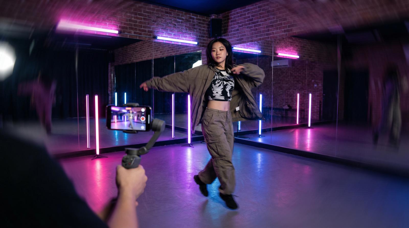 网红舞蹈短视频